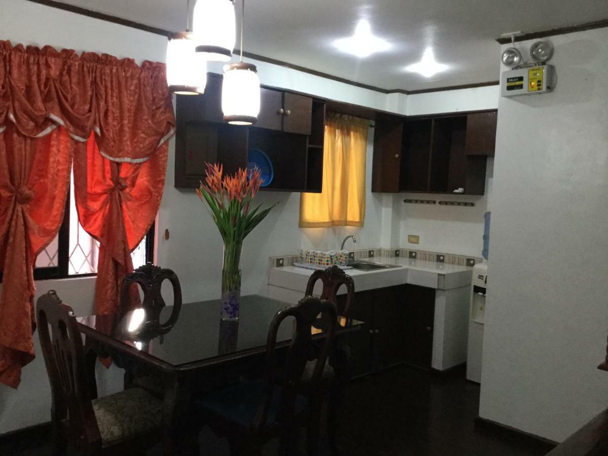 Joyful Island Hostel มักตัน ภายนอก รูปภาพ