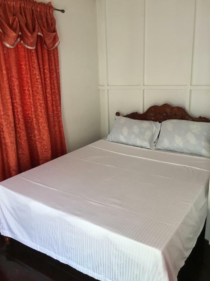 Joyful Island Hostel มักตัน ภายนอก รูปภาพ
